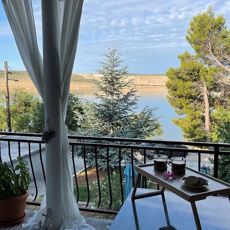 Beach House Valerija โรวานิสกา ภายนอก รูปภาพ