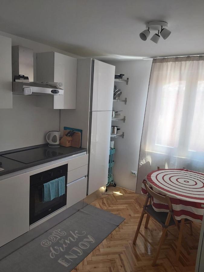Beach House Valerija โรวานิสกา ภายนอก รูปภาพ